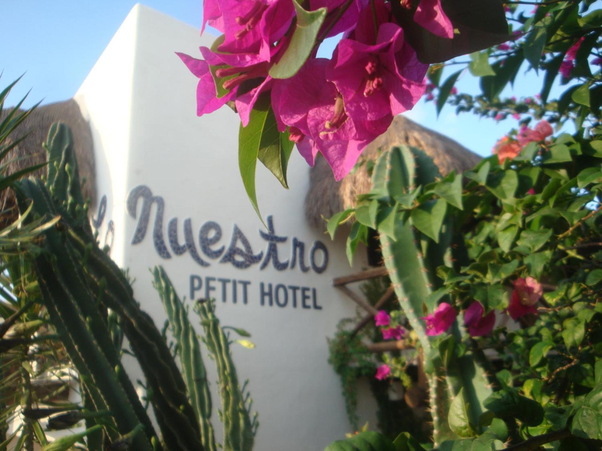 Lo Nuestro Petit Hotel Tulum Zewnętrze zdjęcie